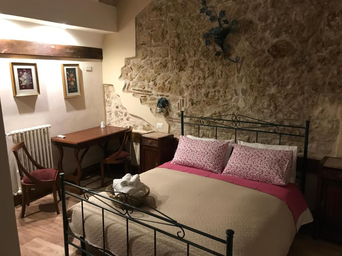 Le Prigioni Del Palazzo B&B Sora Eksteriør billede