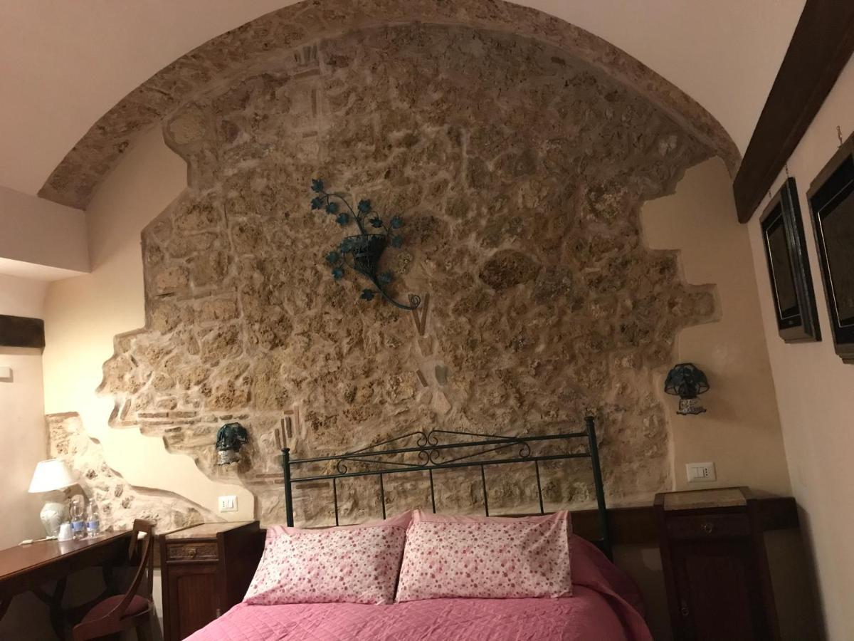 Le Prigioni Del Palazzo B&B Sora Eksteriør billede