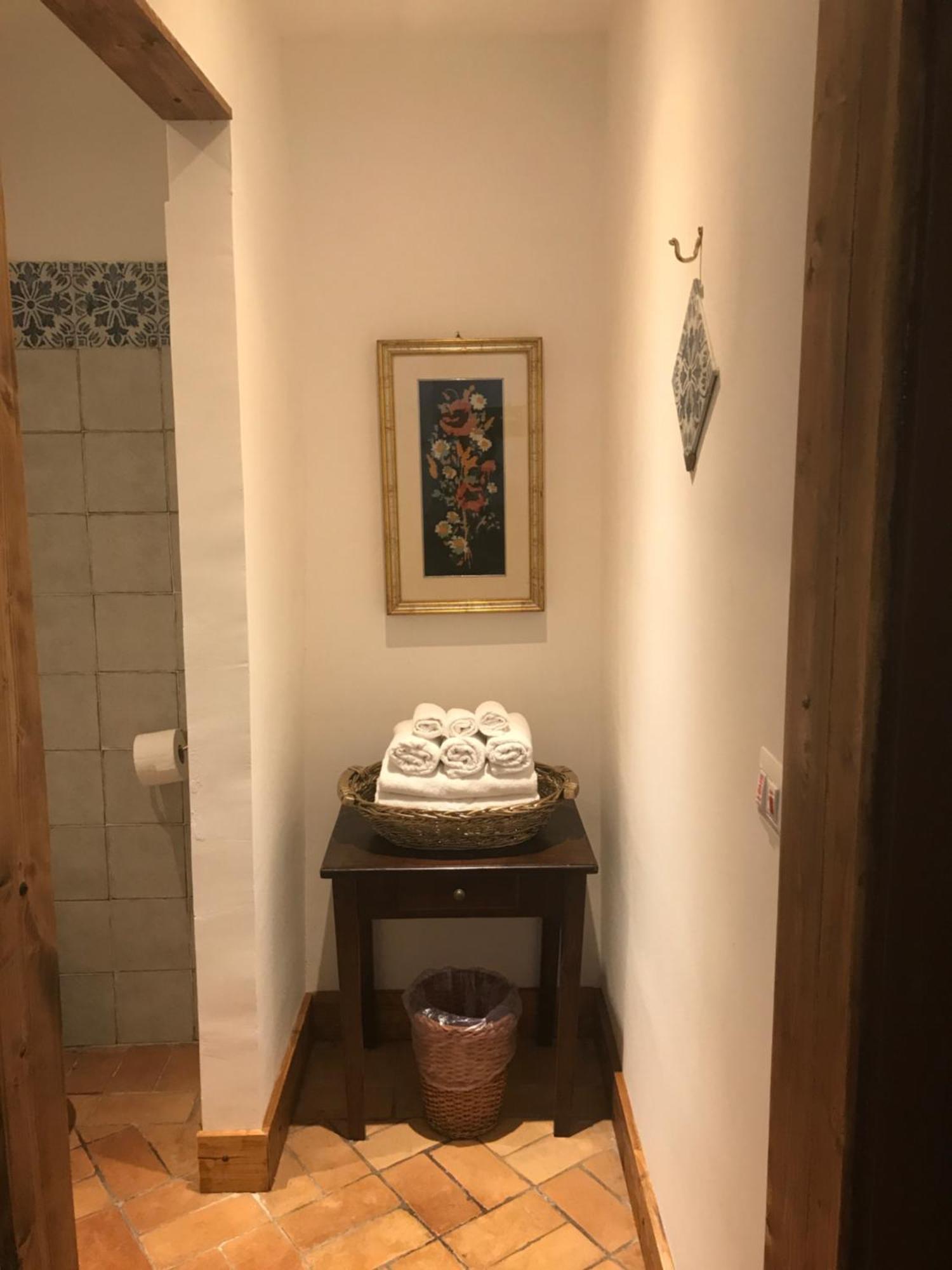 Le Prigioni Del Palazzo B&B Sora Værelse billede