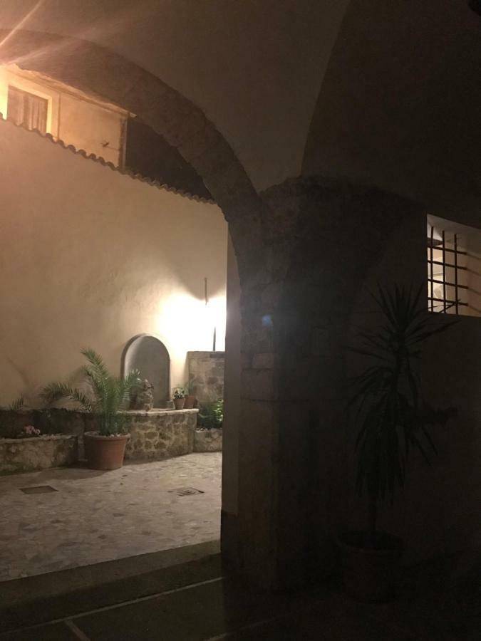 Le Prigioni Del Palazzo B&B Sora Eksteriør billede