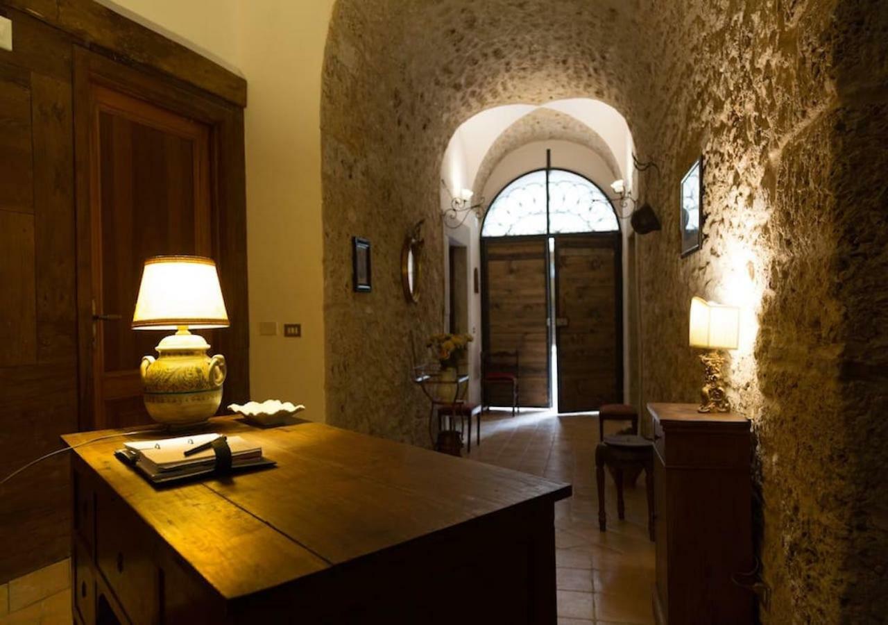 Le Prigioni Del Palazzo B&B Sora Eksteriør billede